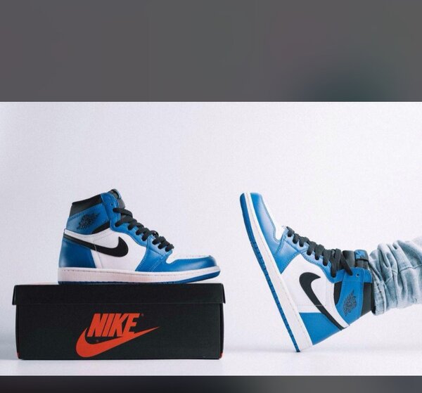 Jordan 1 long sneaker