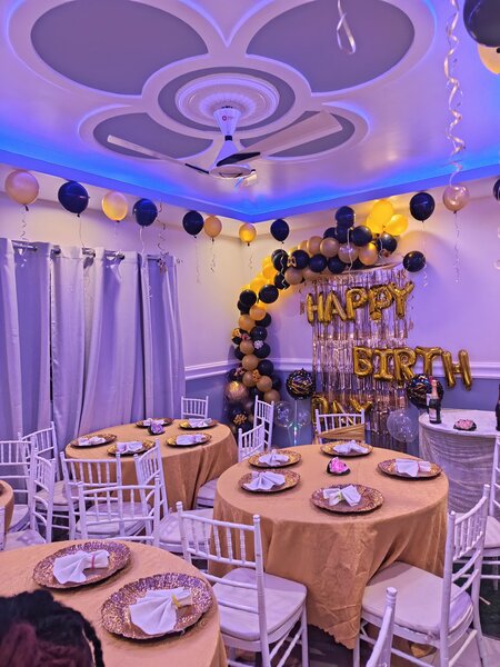 Balloon Deco and birthday setup for room
