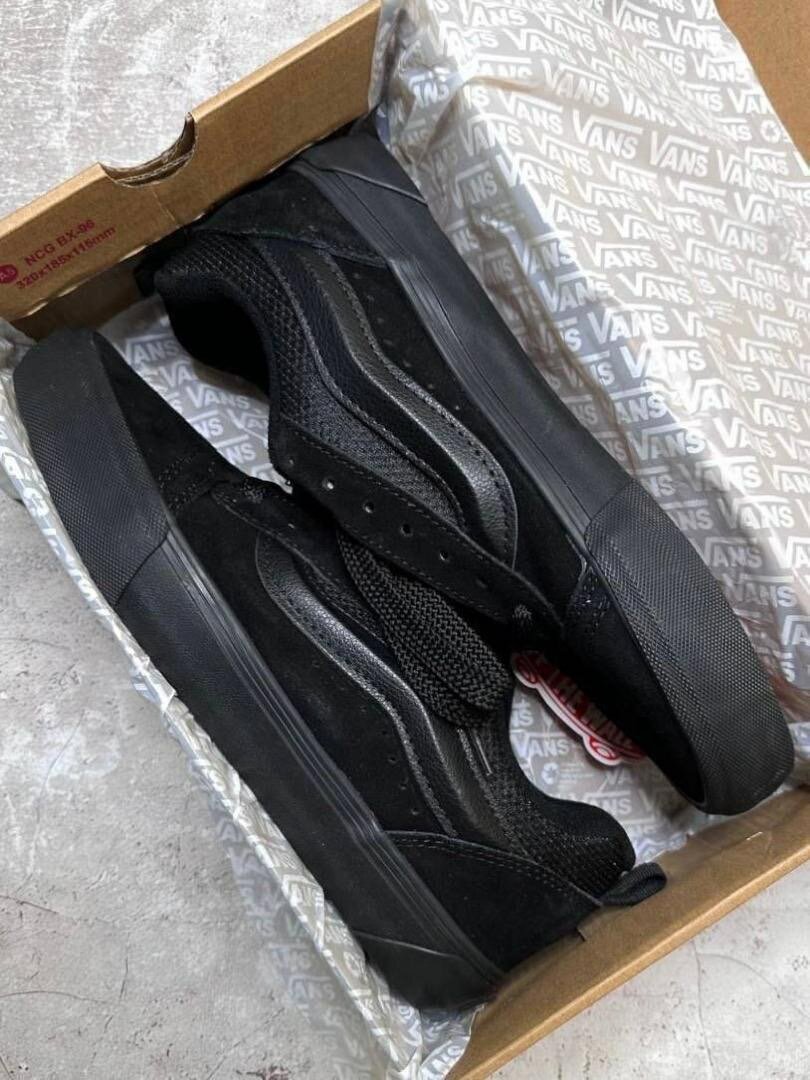 Chaussures noires en daim