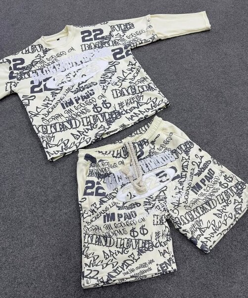 Tenue enfant imprimée graffiti