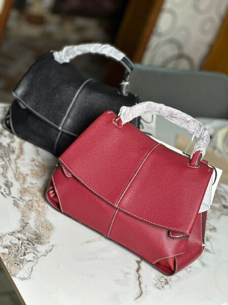 Sac à main en cuir avec cofret