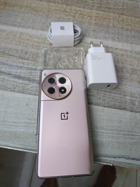 OnePlus Smartphone 5G