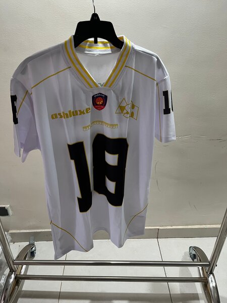 Maillot de football blanc personnalisé