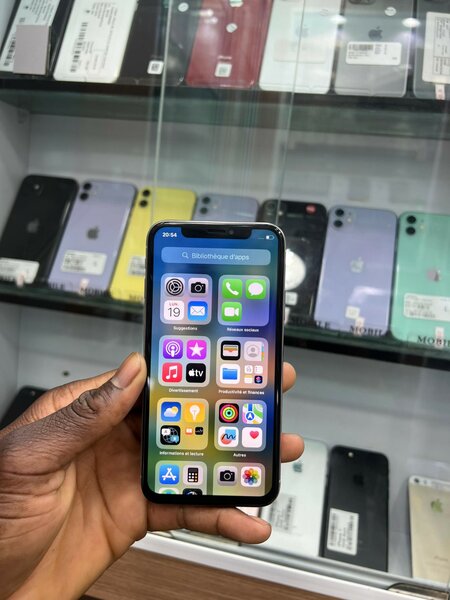 iPhone X simple 64Giga sans Face ID
