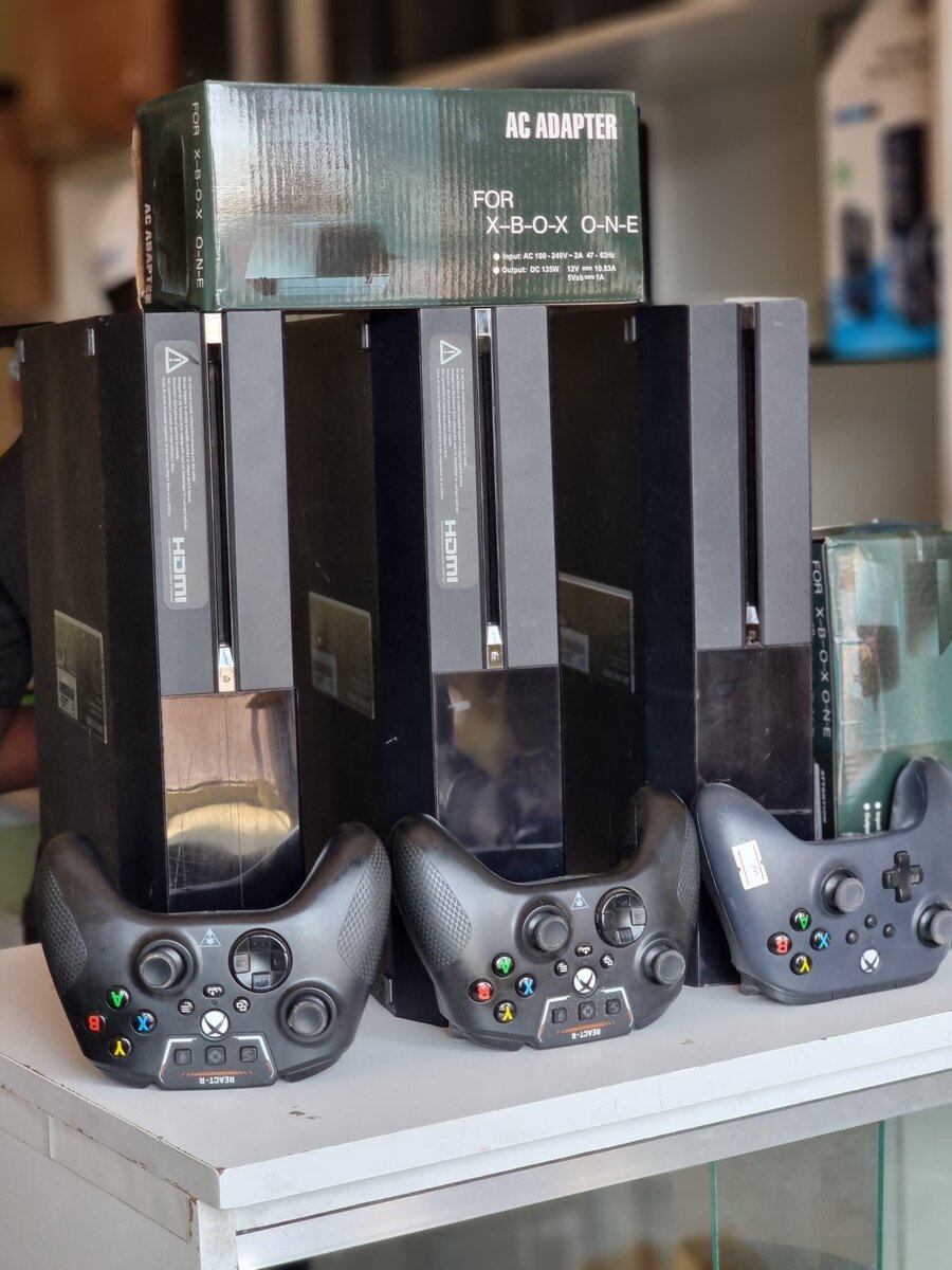 Xbox , ps4  consoles and accessories