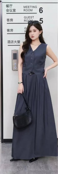 Двойка жилет и юбка