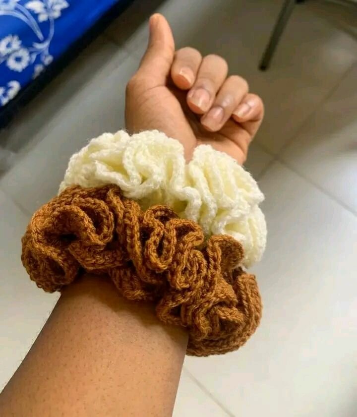 Chouchous en tricot colorés