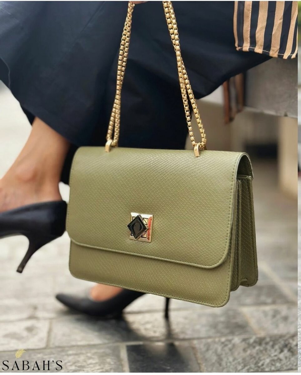 Simple Handbags! Delegant