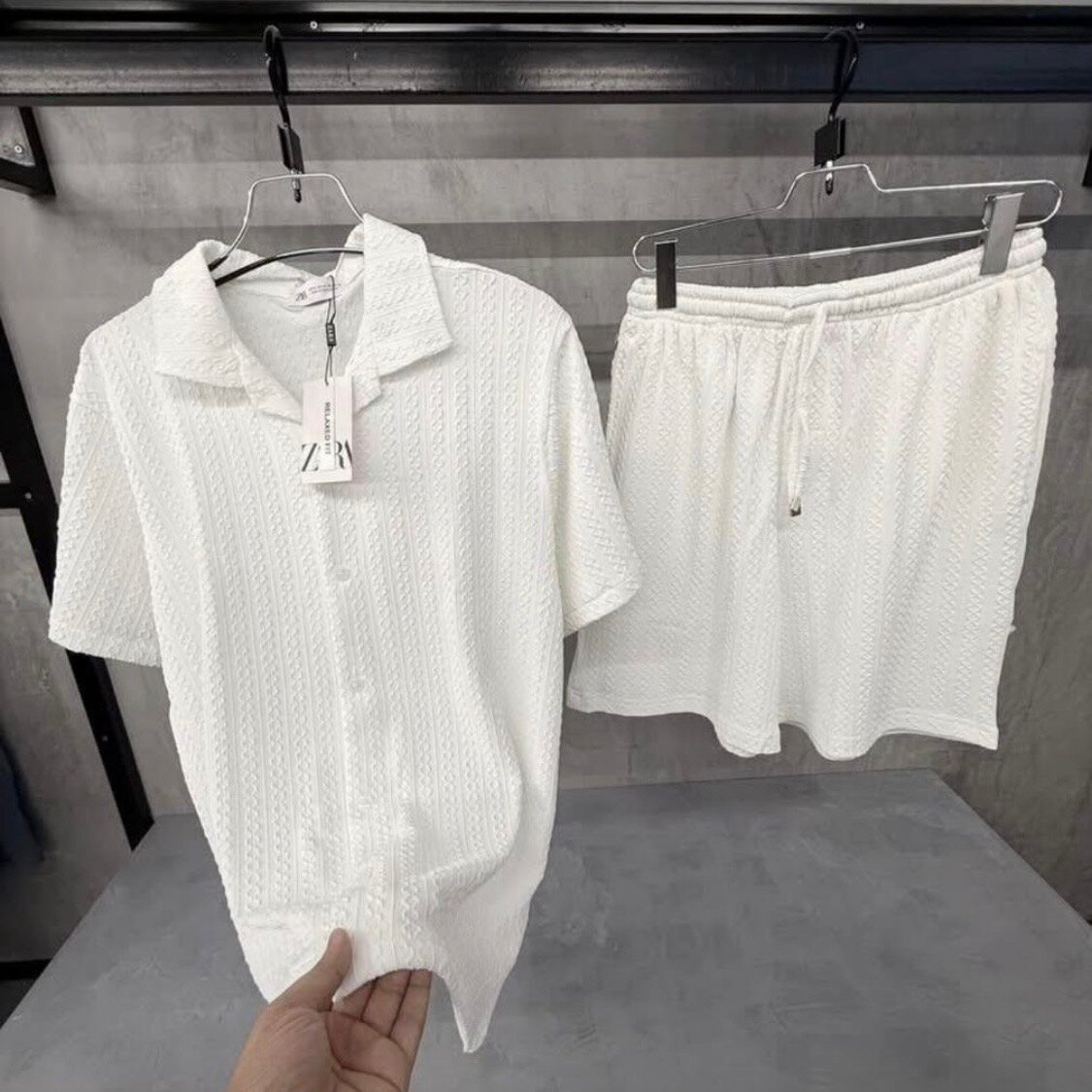 Ensemble décontracté torsadé