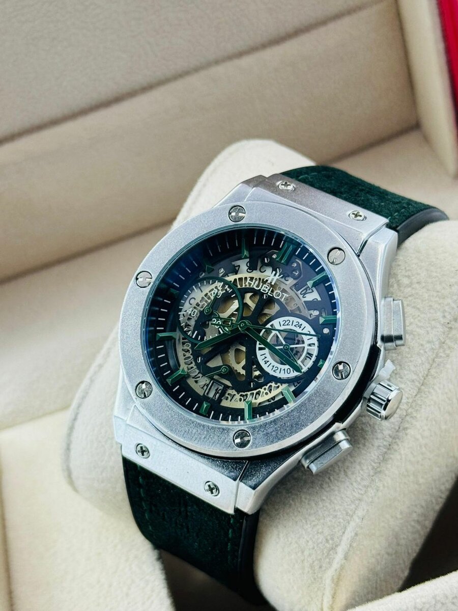 MONTRE LUXE HOMME  HUBLOT