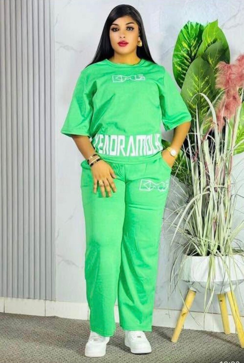 Tenue de sport femme colorée