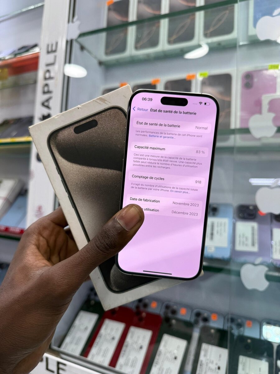 Disponible 15 Pro 128go CE