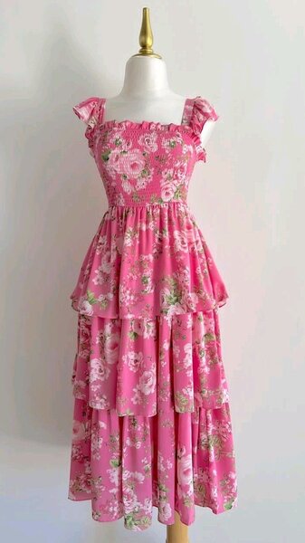 All kinds of summer outfits available WhatsApp me now