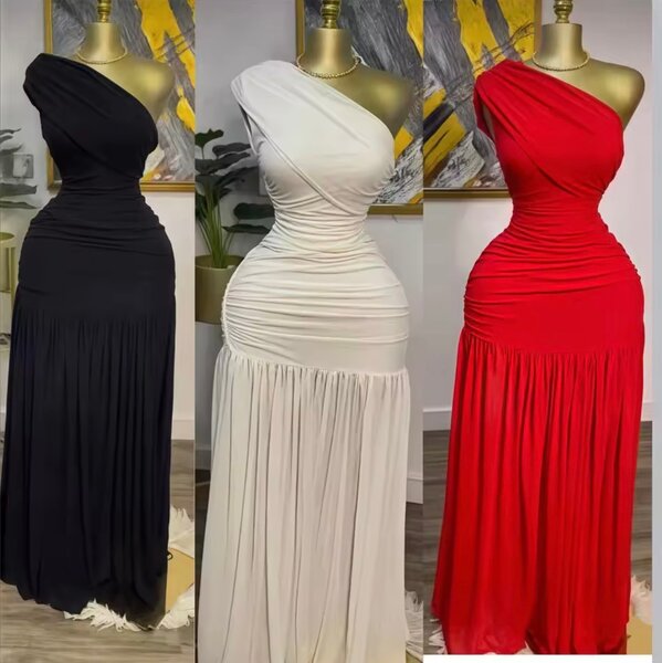 Robe longue élégante asymétrique