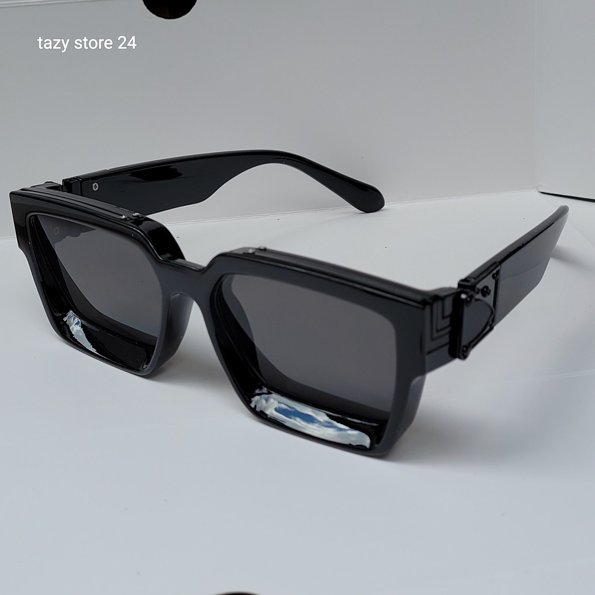 AUTHENTIC SUNGLASSES