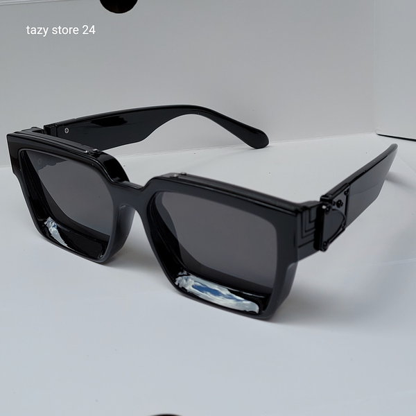 AUTHENTIC SUNGLASSES