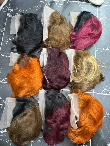 Perruque pixie dame et coupe