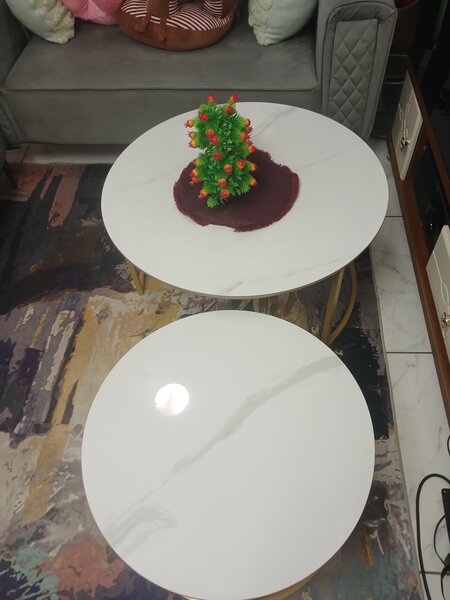 Table basse moderne en marbre