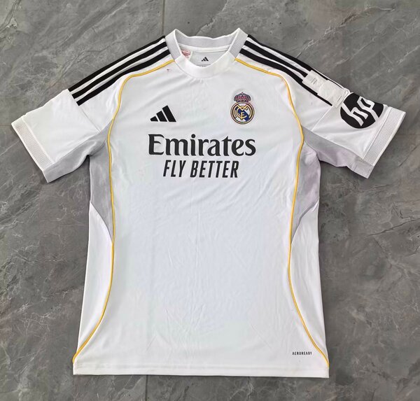 Maillots de football Real Madrid