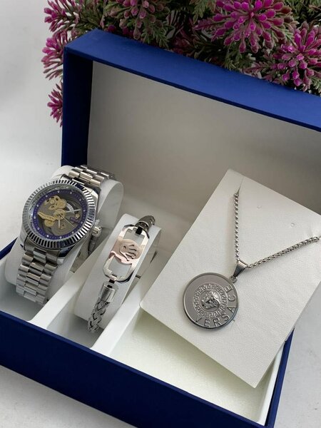 MEN CHAIN SET   ROLEX WATCH WITH BANGLE AND NEKELECE.