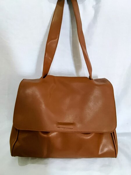 Sac à main élégant en cuir