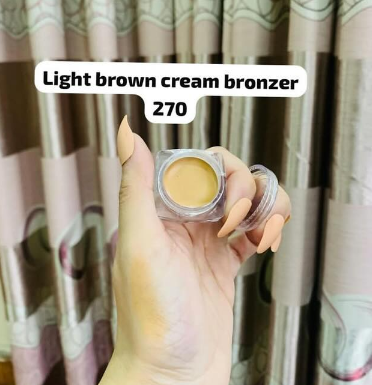 Light brown cream bronzer 