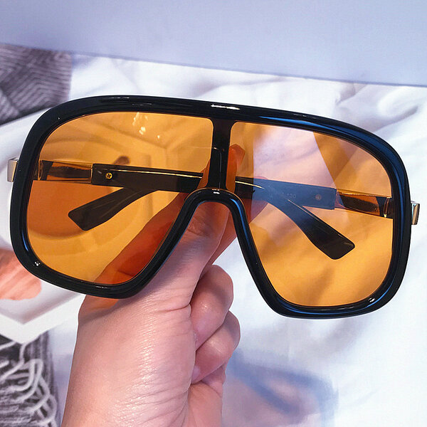 Lunettes de soleil vintage jaunes