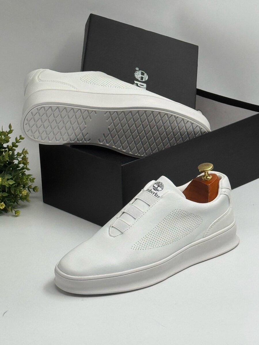 TIMBERLAND ALL WHITE