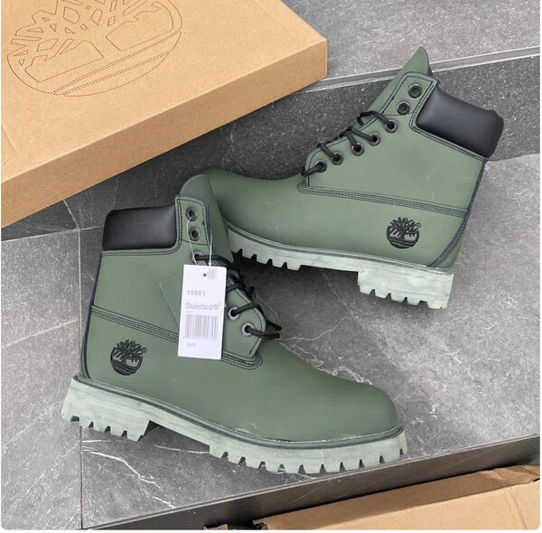 Bottes robustes imperméables