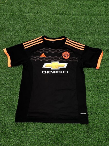2016/17 Manchester United third kit