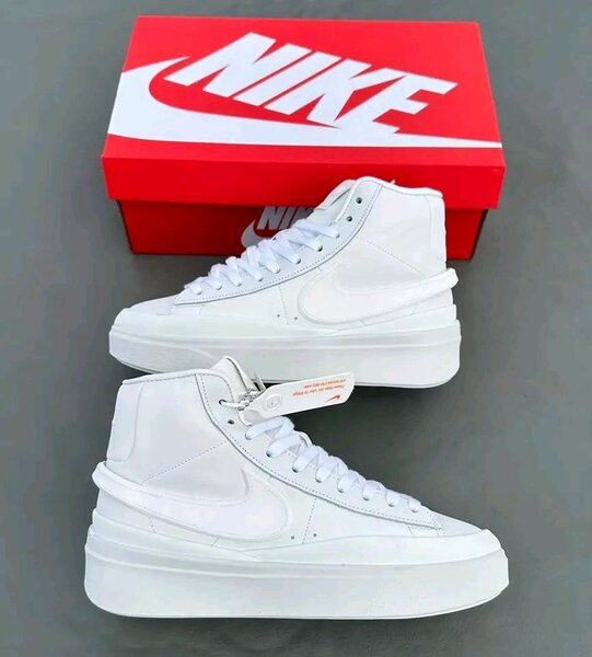 Baskets Nike Air blanches