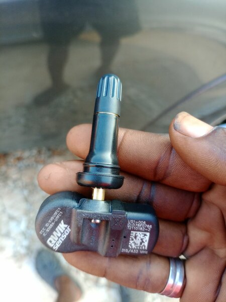 TPMS TIRE PRESSURE SENSOR