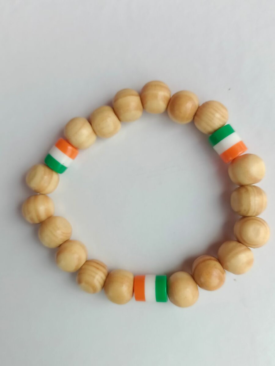 Bracelets en bois religieux