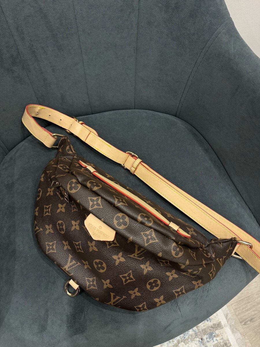 сумка бананка в идеальном состоянии (люксовая реплика)