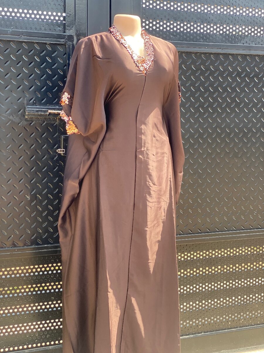 Loose dress trendy and elegant