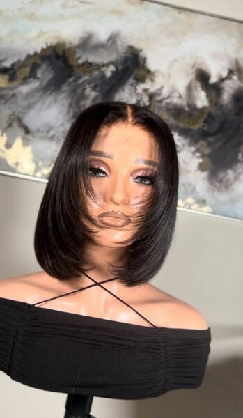 Perruque synthétique noire