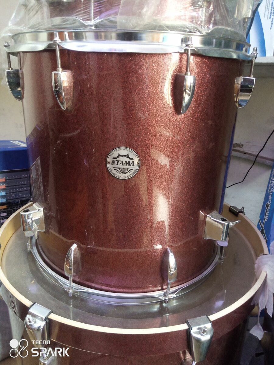 Drums Set 5 pics Tama