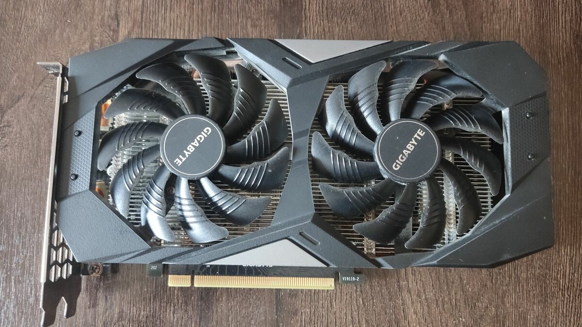 Видеокарта GTX 1660 super OC