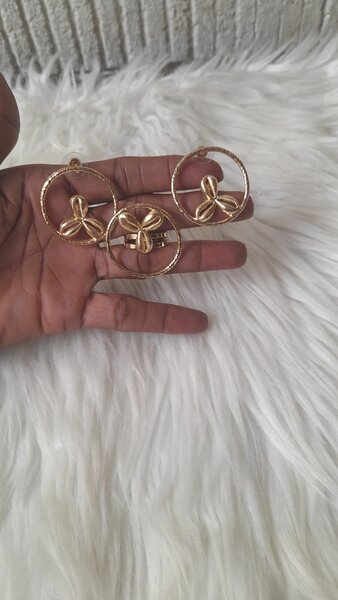 Nous vendons les poids baoulé