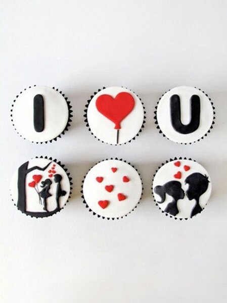 Customised Cupcakes For your Beloved ones On Valentines Day