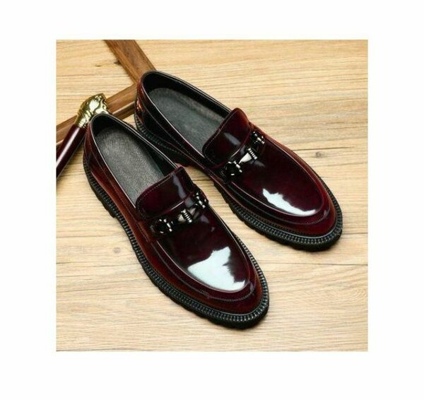 Mocassins en cuir verni homme