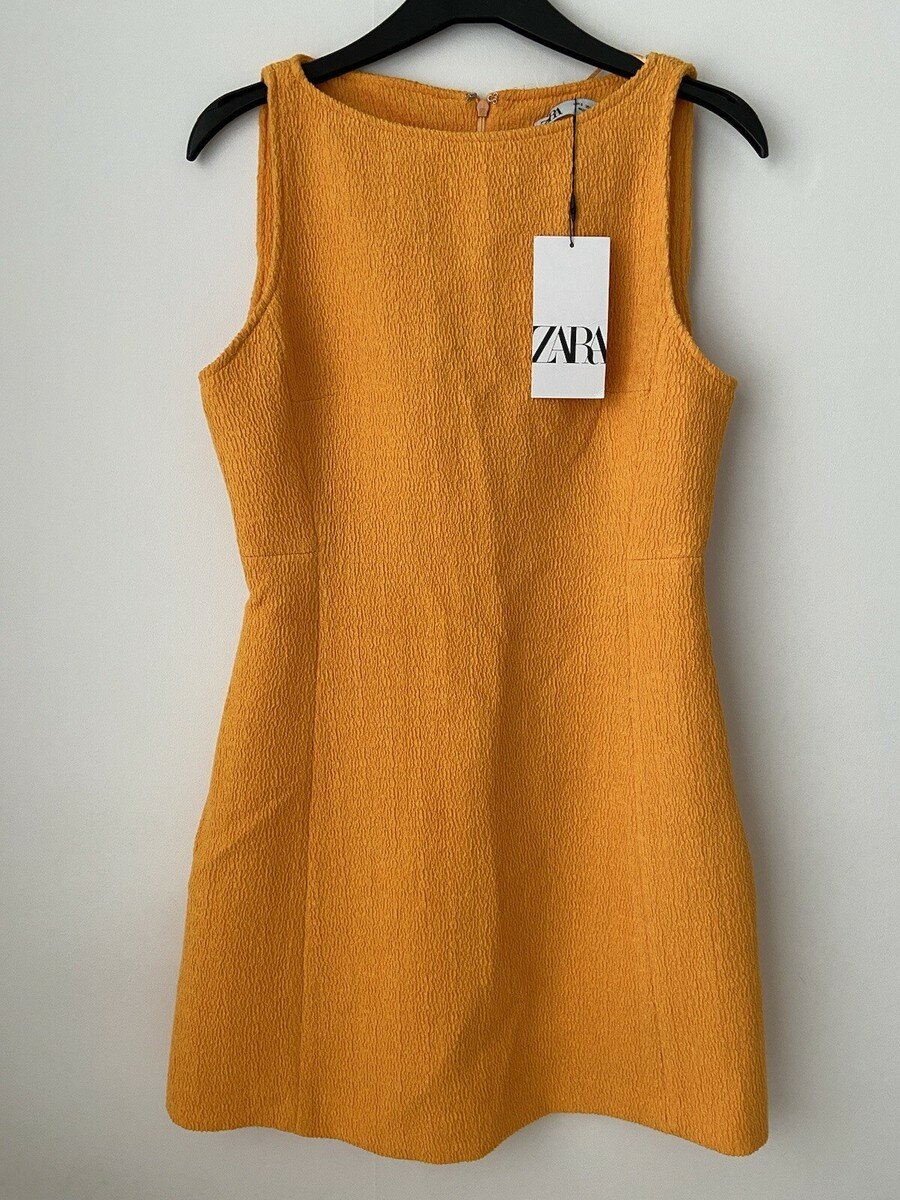 Robe orange sans manches
