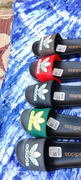 Claquettes Adidas Confort Style