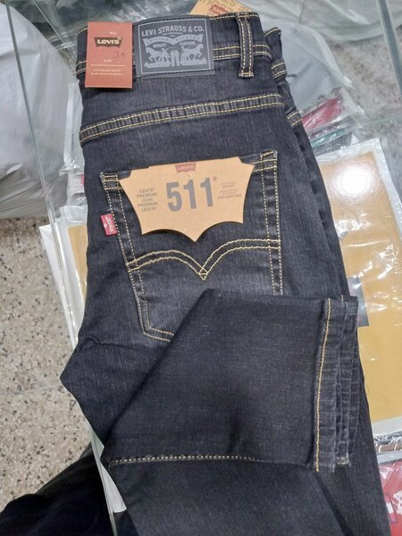 Jeans lewis