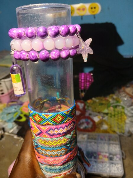 Bracelet perles violettes étoile