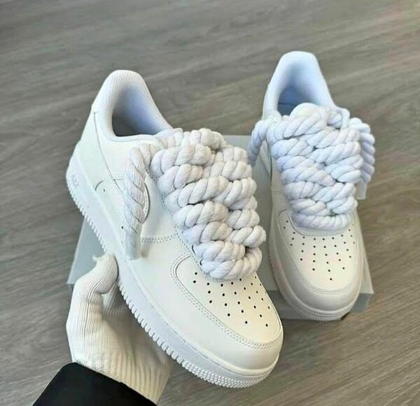 Baskets blanches modernes