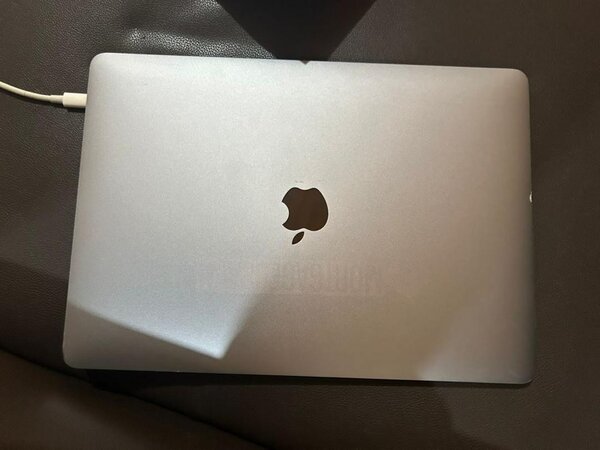 MacBook Pro 2016 +Touch Bar ( Price is Very much Negotiable)