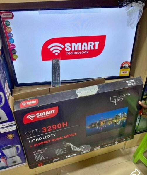 Téléviseur LED 32" Smart