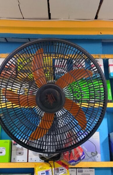 Ventilateur électrique sur pied