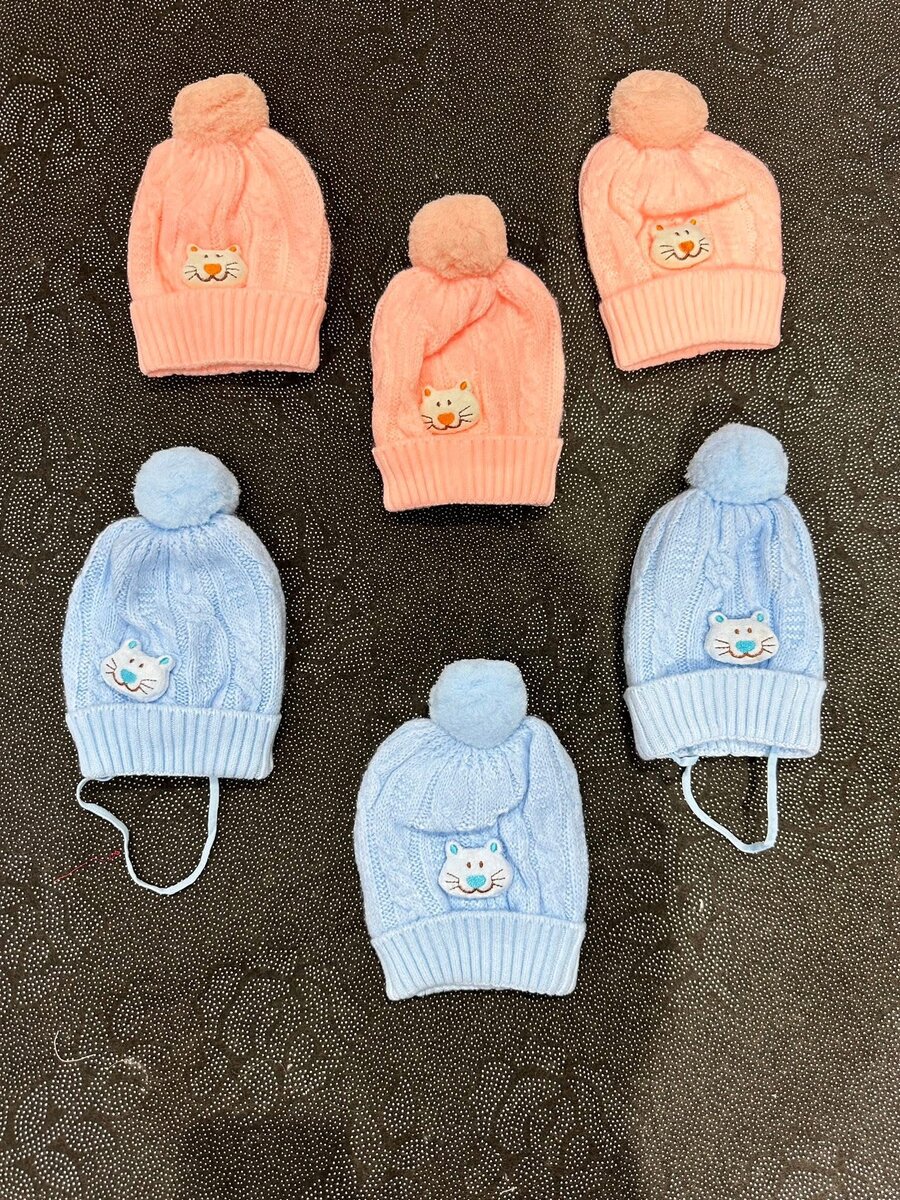 Bonnets bébés hiver pompon